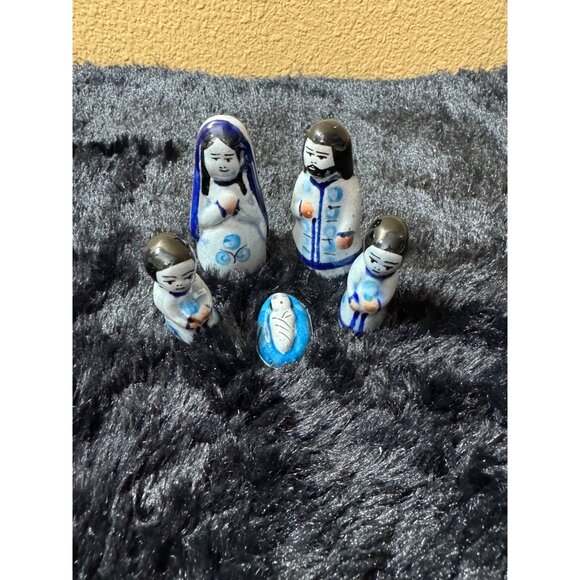 Tonala Miniture Mexico Nativity Set  5 Piece Hand Painted Blues - Picture 1 of 8
